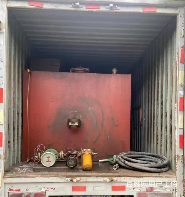 低价转让4米2厢式加水车！价格面谈 - 图片 4