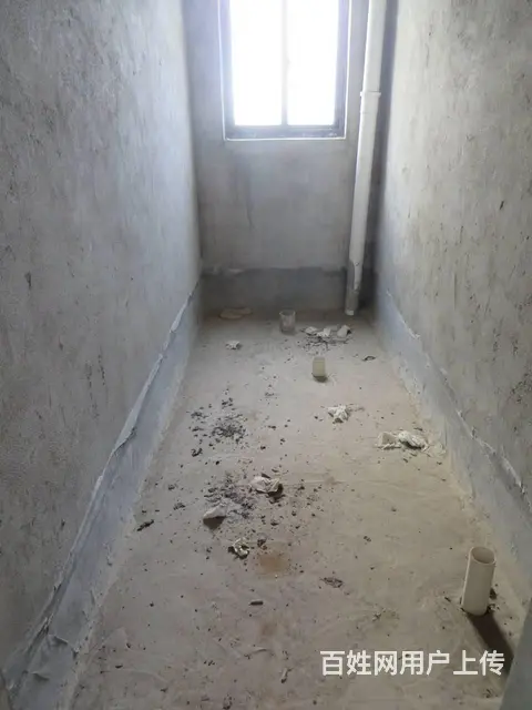 上高金色家园一楼毛坯四房送车库小区环境优美住人安静三证可按揭 - 图片 8
