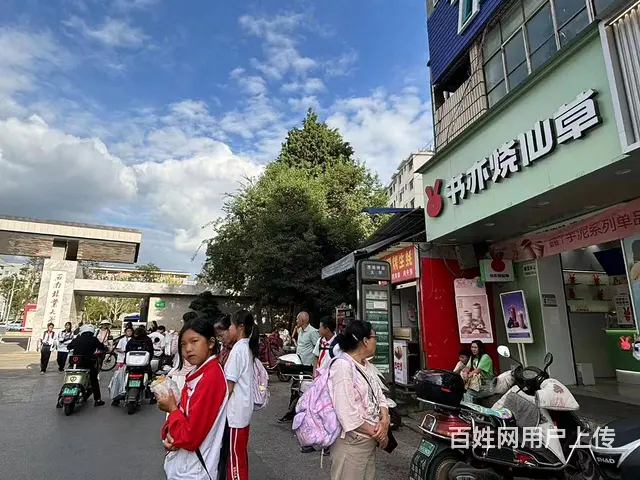 6147（爆铺网）3万多在校生西南林业大学	门口冷饮店转让 - 图片 11