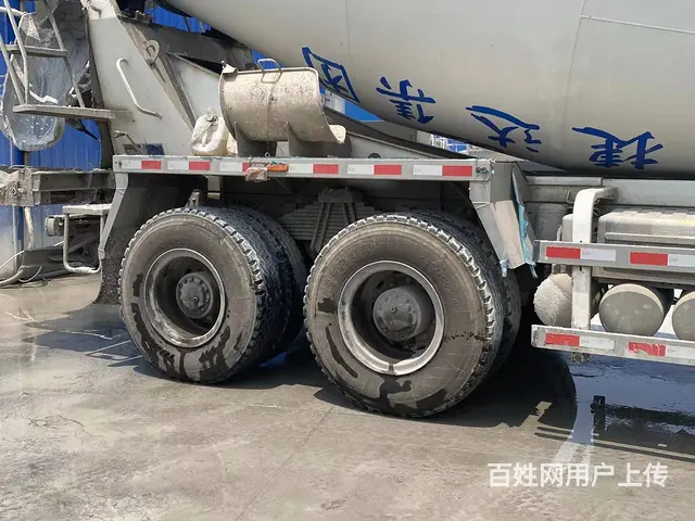 低价出售2020年豪沃轻量化12方搅拌车 车况无敌 - 图片 9