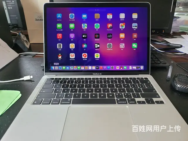苹果笔记本电脑 - 图片 1