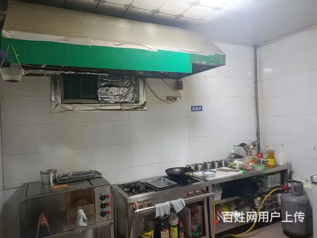 荣成市振华商厦附近临街门市出租 - 图片 3