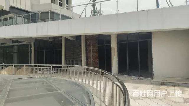 位置好 靠近大学人流量大 生意好做 随时来看 - 图片 1