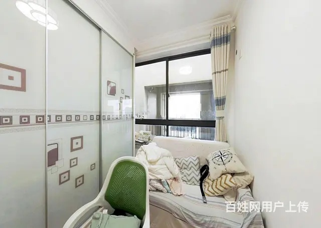 此房满两年，房东自住精装修，前后无遮挡。 - 图片 5