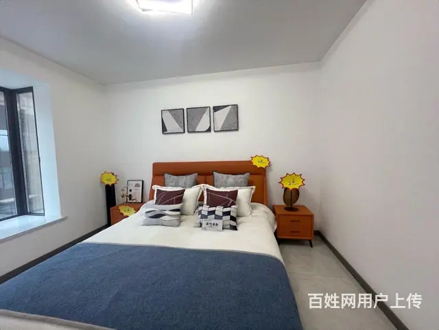 香山名郡  3室 5楼 100平 75万 现房 - 图片 3