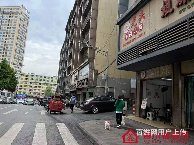（四川铺鑫网）巴州区财富广场旁60平餐饮店转让 - 图片 2