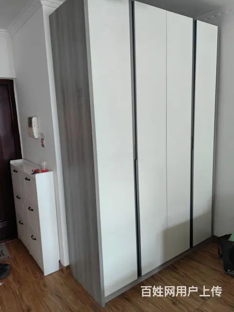 出租宝地曼哈顿东湖湾G区1号楼精品公寓楼，家电齐全，有取暖。 - 图片 4