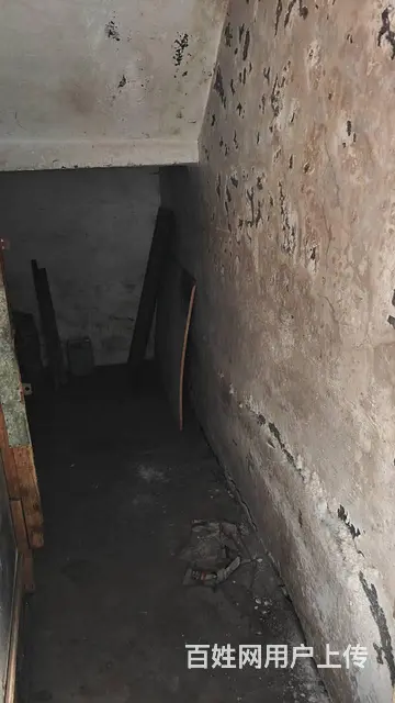 电业局小区楼梯间小库房低价出租 - 图片 2