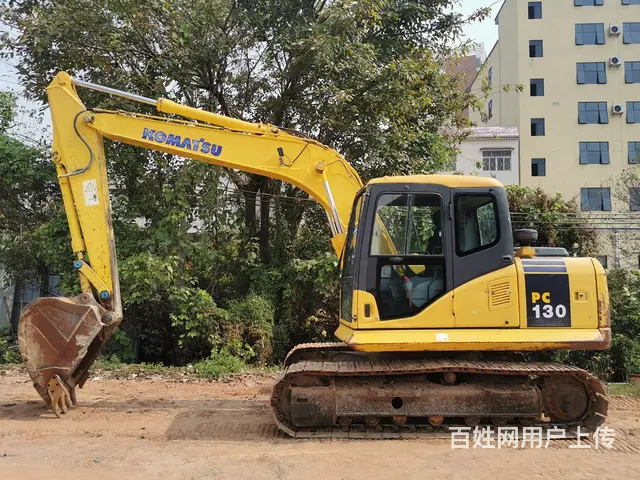 精品小松130-7直喷挖掘机，直接下工地 - 图片 1