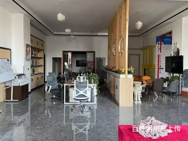 【同城搜铺网免费找店】二院北门593平空铺转让 - 图片 4