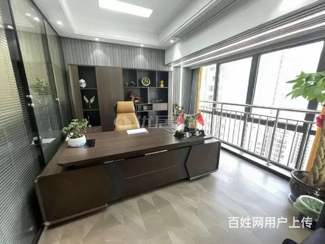 稀有豪华装修室，带全套家具出租，31格局 - 图片 1