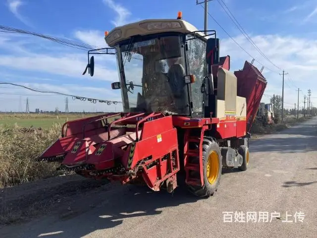 玉米收割机 - 图片 1
