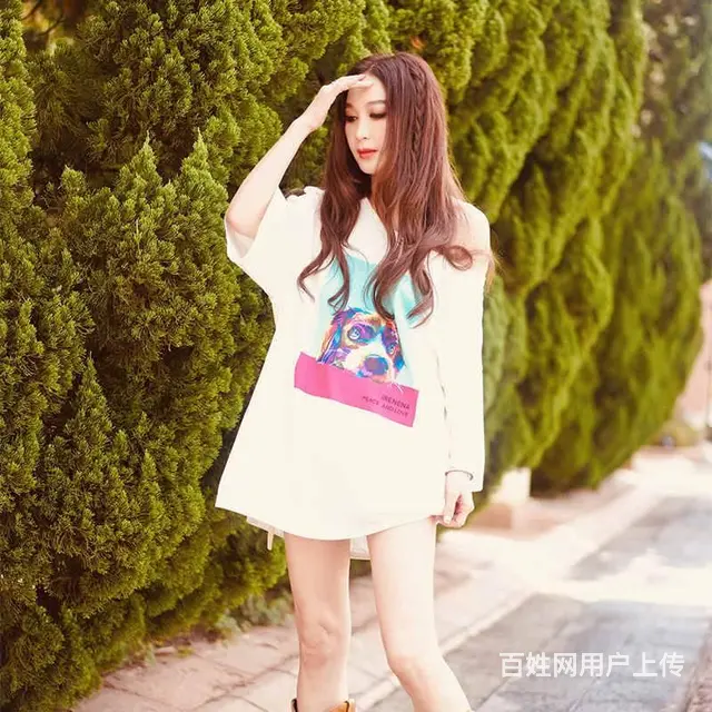 温碧霞IRENENA服装品牌动漫狗狗运动休闲T恤 - 图片 1