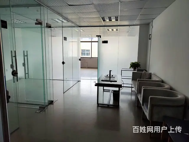 珠海吉大 葆华大厦 105㎡精装带隔断 租金40元每平 - 图片 1