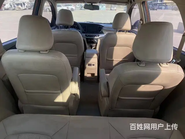 宝骏730 2014款 1.8 手动 舒适型7座 - 图片 6
