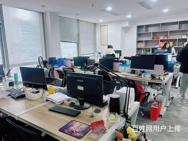 （老板本人）双地铁口环球中心精装修办公楼招合租➕工位招租 - 图片 1