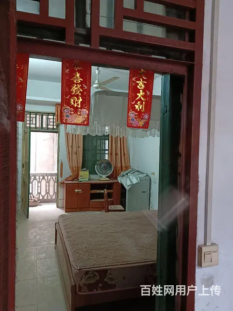 南江小学旁单间配套出租，家具齐全，拎包入住！ - 图片 1