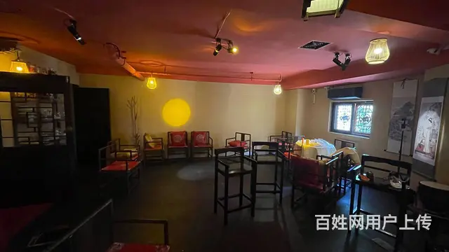 （51旺铺推荐）凤凰水城150平小酒馆转让 - 图片 6