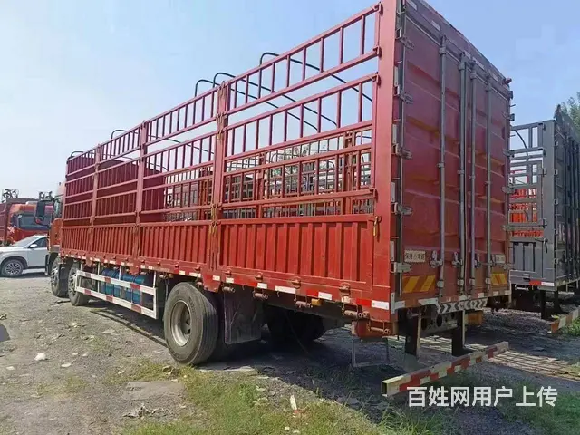 22年重汽豪沃国六排放前四后四9.6米高栏载货车 - 图片 4