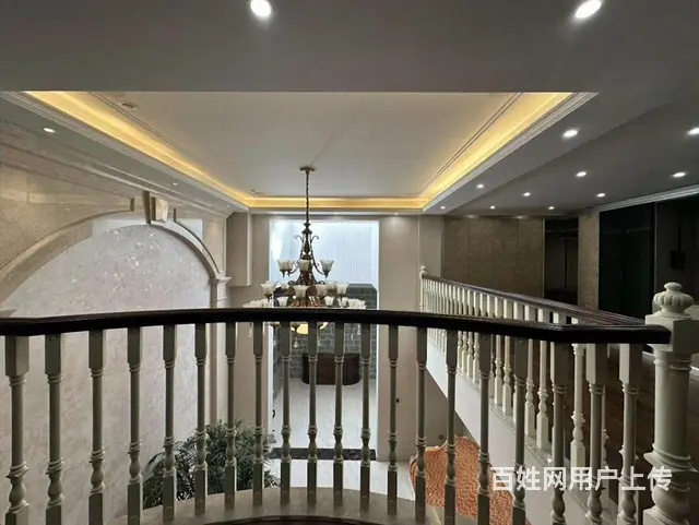 外滩叠拼洋房 1带2层 350米豪装 4室3卫送花园及车位 - 图片 5