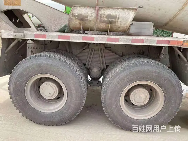 出售二手豪沃搅拌罐国五排放380马力唐鸿上庄！ - 图片 4