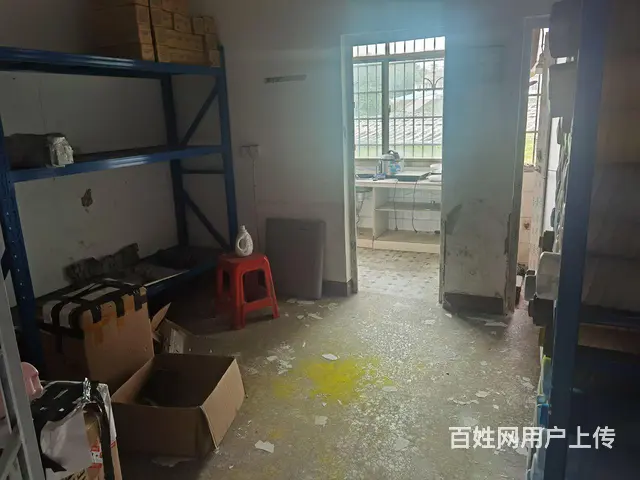 原始门面、仓库和住房出租 - 图片 3