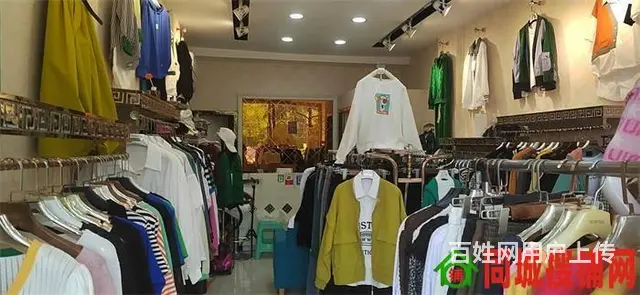 (同城搜铺网）巴人广场40平服装店转让（可空转） - 图片 2