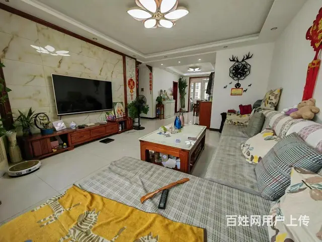凯旋城精装3楼 三室两厅两卫，带车库车位 85万可贷款 - 图片 8
