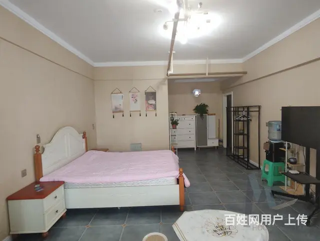 紫兰一号楼精装出租，家电齐全，带供暖，可季度付。 - 图片 1