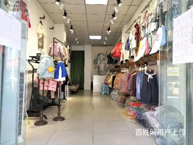 【都市时讯免费找店】世纪联华旁服装店转让 - 图片 4