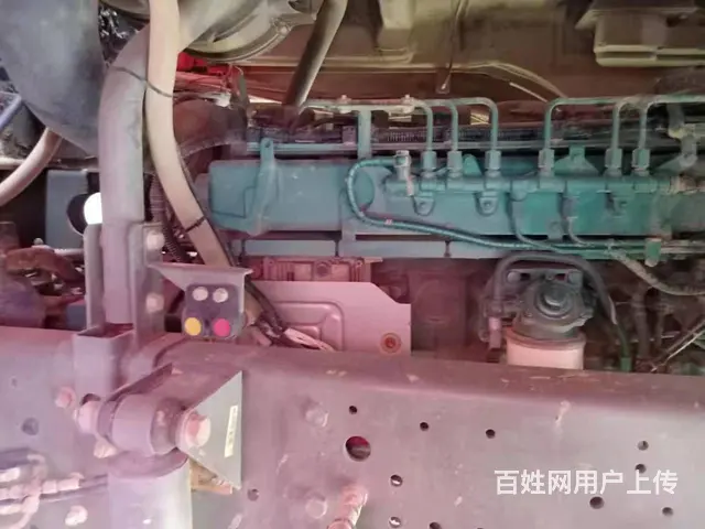 国五380马力豪沃前四后八自卸车8米2货厢 - 图片 7