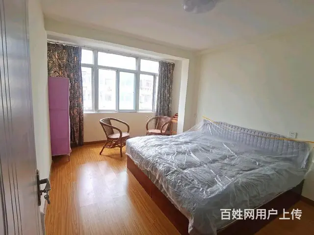 万达芝罘湾华茂小区3室1厅设施全拎包住 - 图片 3