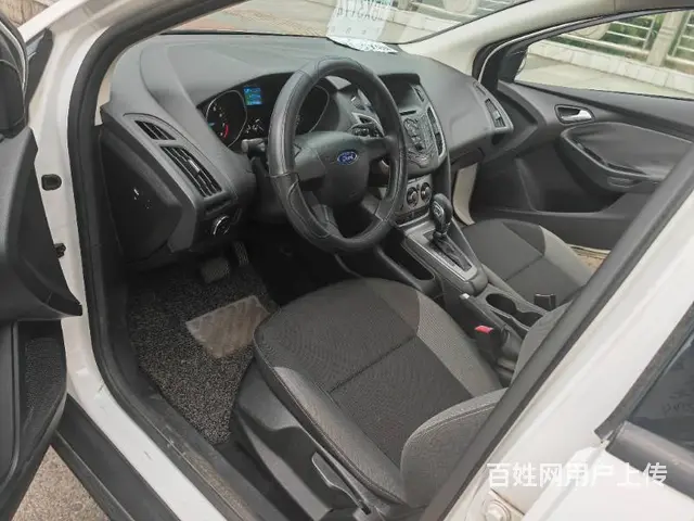 福特 福克斯 2012款 福克斯-两厢 1.6 双离合 风尚 - 图片 8
