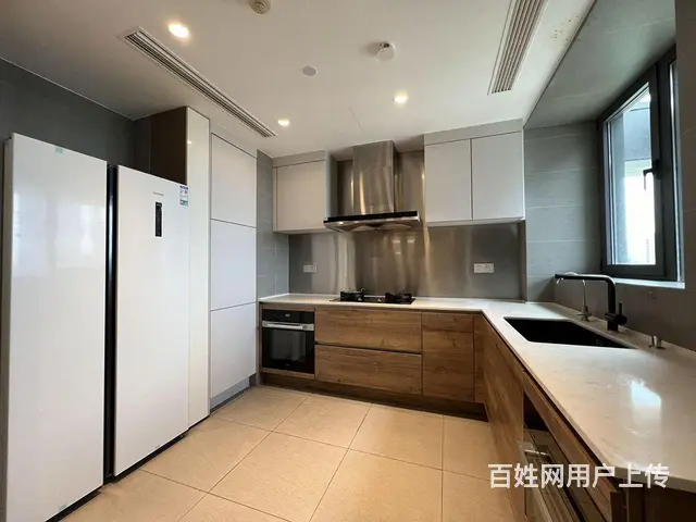 武汉天地 头道街地铁口 黄浦路 二七滨江 一线豪华 - 图片 11