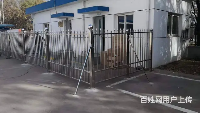 北京海淀区上地安装阳台防护窗防护栏安装围栏纱窗 - 图片 3