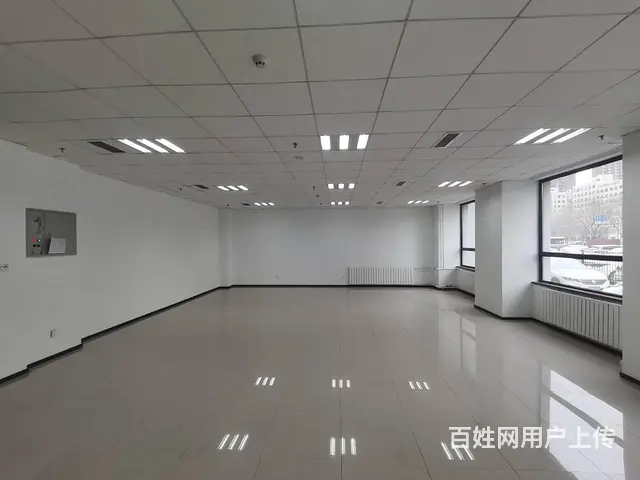 甲方直租 世纪大厦地铁口 一楼155平 送免租期停车位 - 图片 6