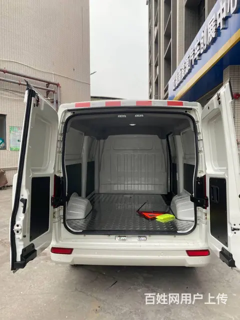 东风EM26广州纯电动物流车新能源面包车 - 图片 3