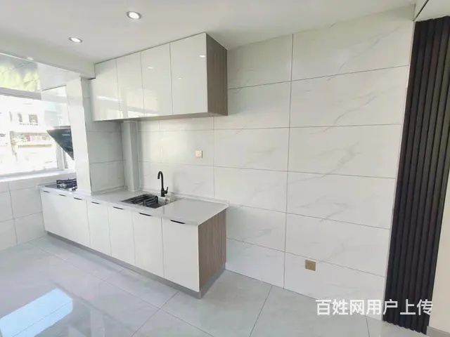 万泉小区，步梯三楼，精装两居，新换断桥窗，全屋地热！ - 图片 1
