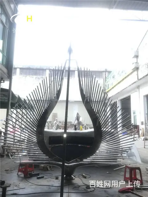 龙湖天奕售楼部门前不锈钢雕塑 镜面水景雕塑作品 - 图片 6