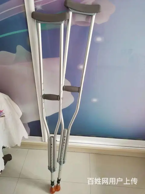 残疾人用双拐便宜处理 - 图片