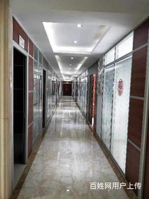 出租或出售写字楼 - 图片 1