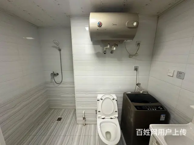 新房首次出租！新柳城D区电梯7楼，，精装一室，家具家电齐全， - 图片 3