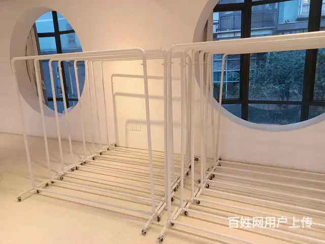 深圳出租桌面镜桌子宴会椅指示牌一米线沙发茶几铁马 - 图片 12
