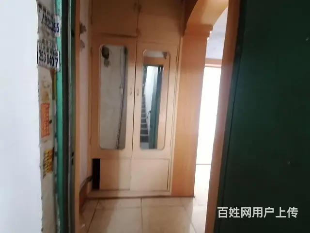 超级便宜新华小学附近四楼77.6平两室一厅双阳格局简单装修 - 图片 2