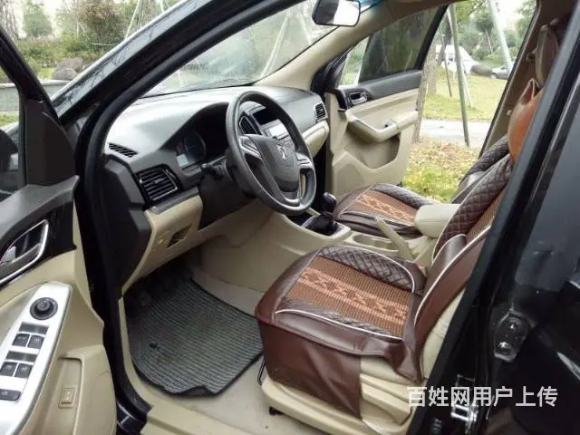 宝骏730 2016款 1.5T 手动 舒适型7座 - 图片 8
