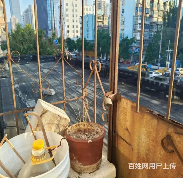 朝阳街烟台山附近三楼三室一厅出租1800 - 图片 11