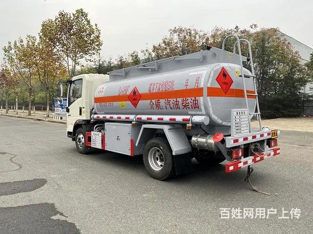 济宁金乡国六豪沃5吨油罐车厂家直销，优惠进行时 - 图片 4