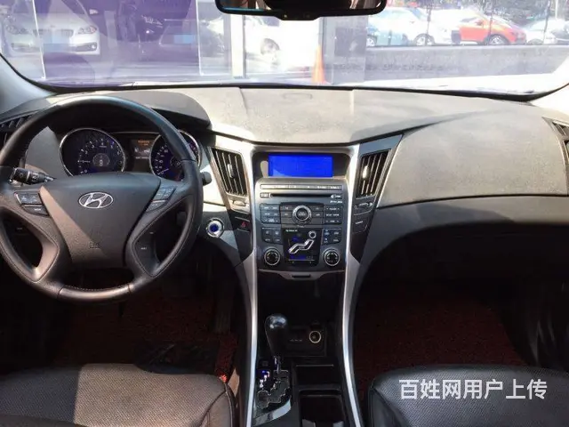 现代 索纳塔 2011款 第八代索纳塔 2.0 手 - 图片 2