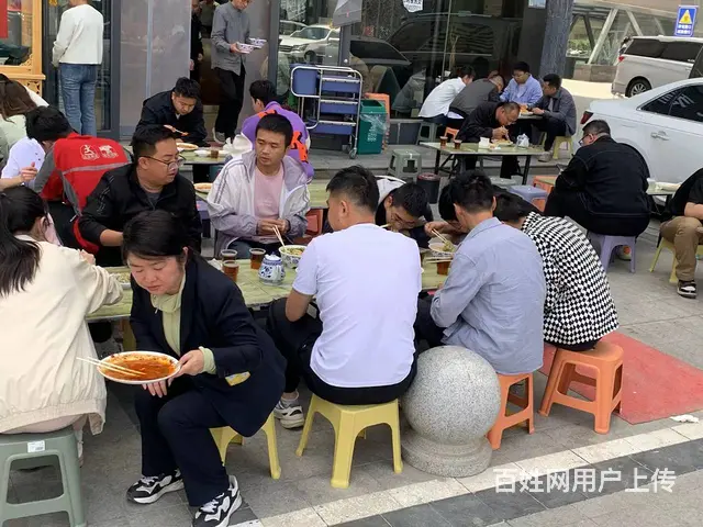 5627（金铺网）雁滩联创广场牛肉面店铺现低价转让 - 图片 6