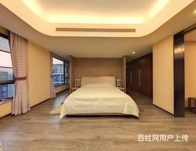近拱北和港珠澳大桥入口中信红树湾北区 6室2卫 复式 东南 - 图片 1
